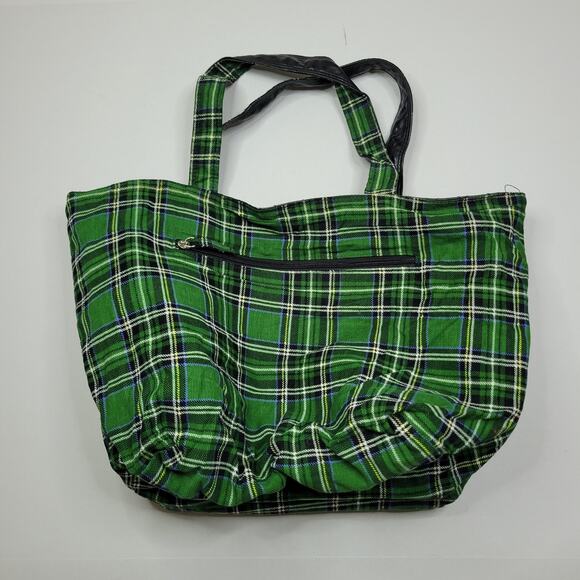 Fashion Express Quilted Reversible Faux Black Leather & Green Plaid Strap Tote - Picture 3 of 6